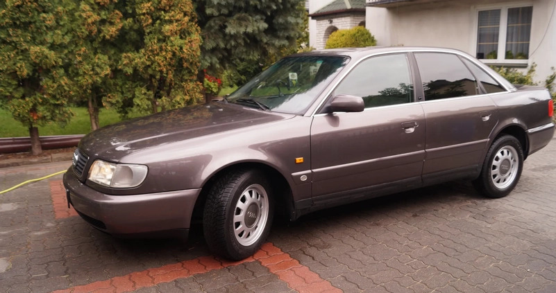 Audi A6 cena 18500 przebieg: 236900, rok produkcji 1996 z Siedlce małe 121